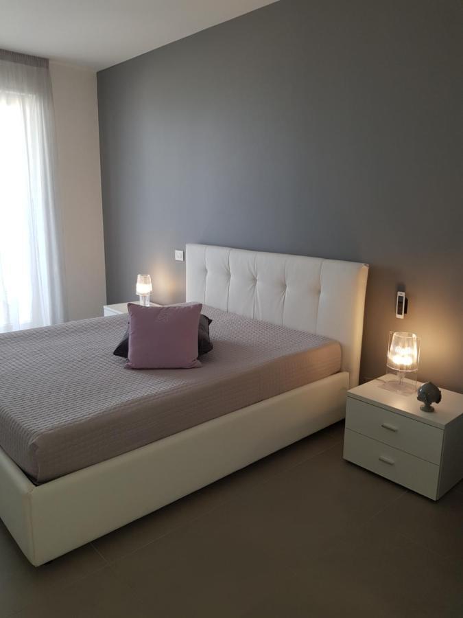 Sea View Apartment Monopoli Eksteriør billede